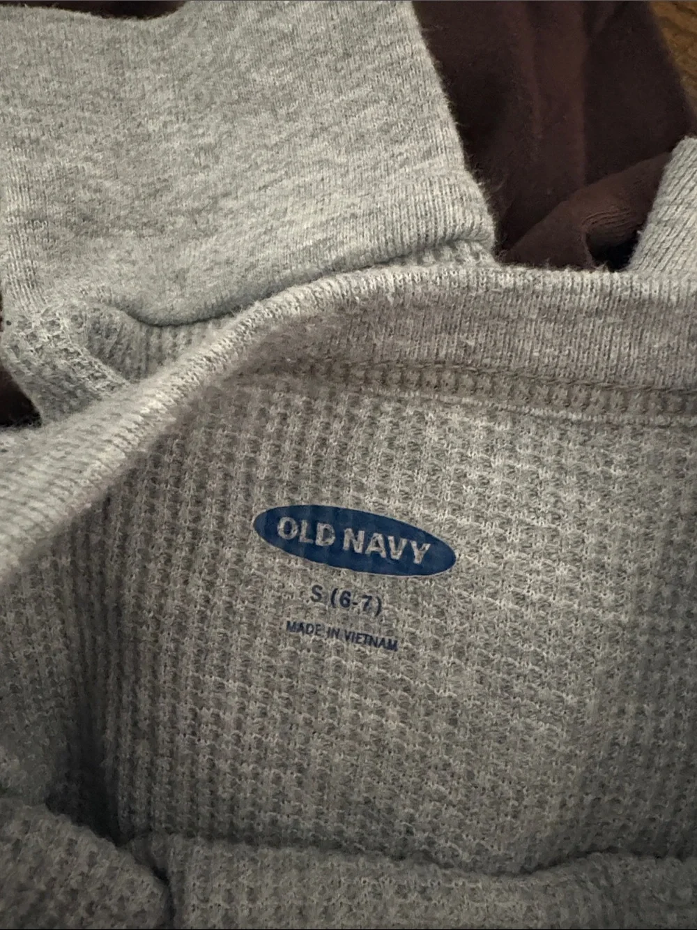Old Navy Gray Long Sleeve Tee with Blue and Green National Park Badge